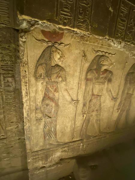 Theas-Heart_Dendera-Crypt_5