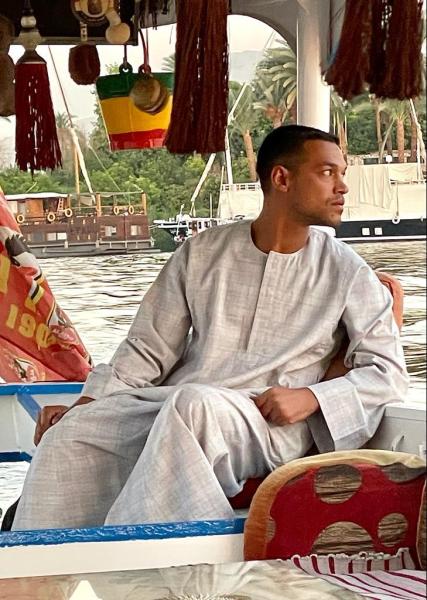 Theas-Heart_Felucca-transport